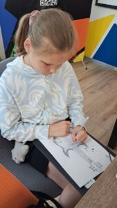 Крапкування малюнку гітари