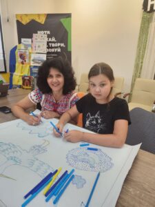 Крапкування спільної картини «Синій птах над жовтим небом»