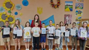 Спільне фото з соняшниками