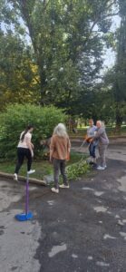 Обрізка дерев і кущів