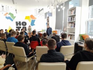 Розповідь про сучасні технології від Олександра Хитрова