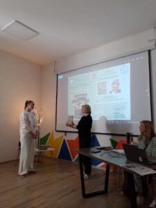 Літературна презентація "Миті, що лишають слід"