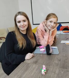 За допомогою Play-Doh створюємо власні фантазійні тварини