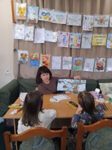 Читання казки Марії Людкевич "Вовк-слідопит"