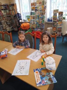 Виготовлення аплікації "Зайчик з вати"