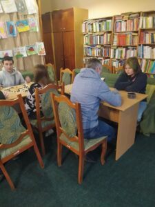 Учасники настільної китайської гри ґо