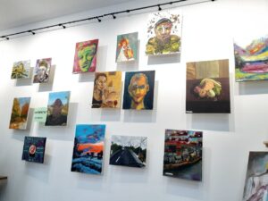Картини виставки "Мистецтво як противага війні"