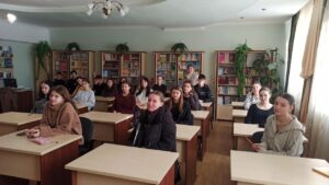 Студенти Державного навчального закладу «Рівненське вище професійне училище ресторанного сервісу і торгівлі»