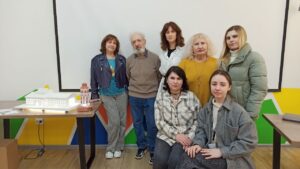 Фото зі спікерами заходу