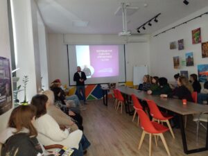 Фото з заходу