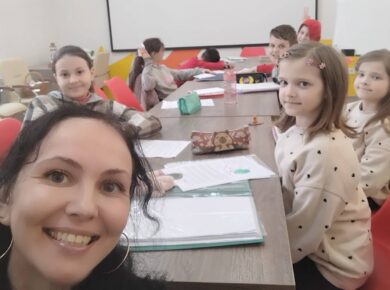 "Happy English with Lucky and Cupcake" 1 група - "Happy Easter"