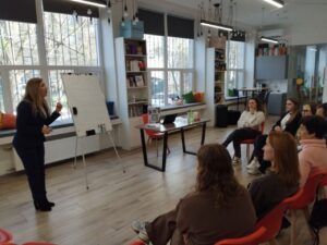 на English Club говорили про улюблену для всіх тему