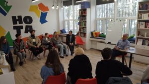 поговорили про різні професії