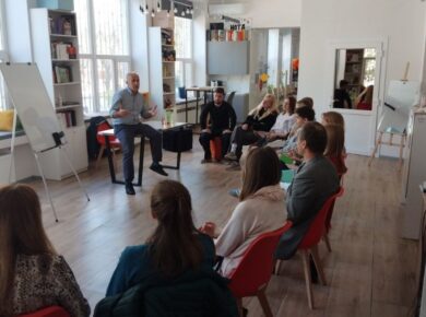 Заняття з англійської мови з Алексом