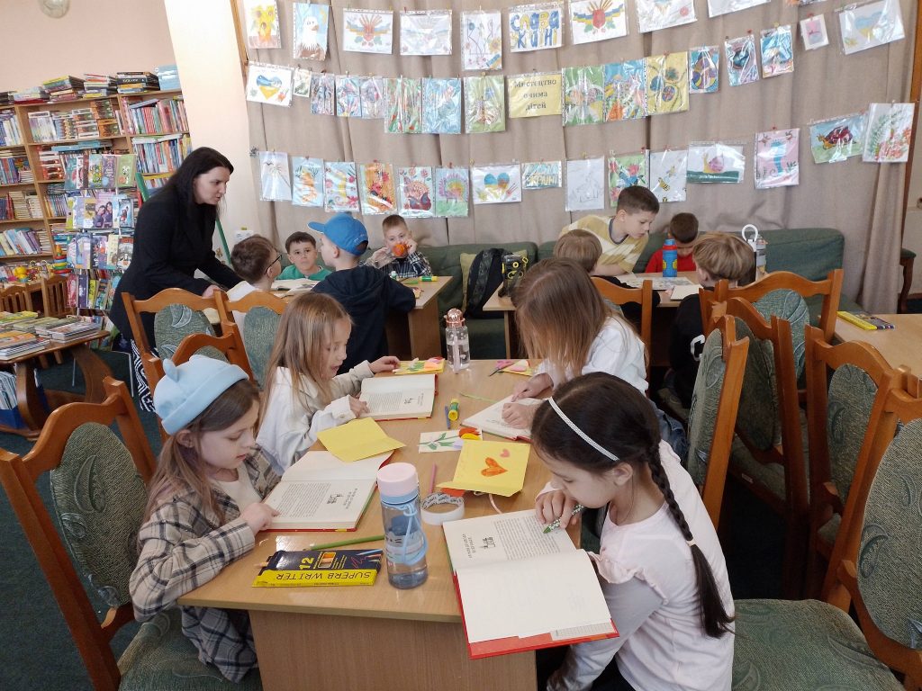 Майстер-клас із виготовлення святкових листівок