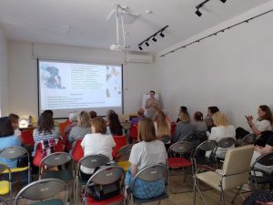 Професійне спілкування та жива дискусія