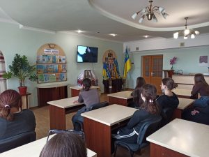 Розглянули основні принципи інклюзивного спілкування та ознайомилися з прикладами слів і висловів