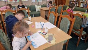 Створювали малюнки на тему «Літо моєї мрії»