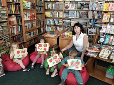 Клуб раннього розвитку "Мамине сонечко"